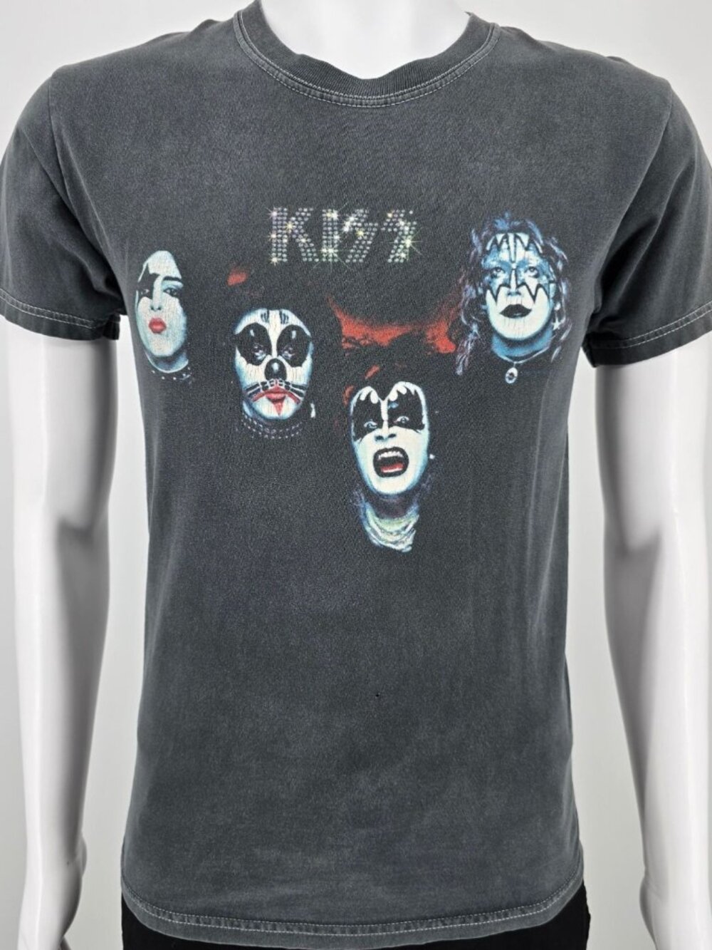 Distressed 2000s Hanes Heavyweight KISS Self-Titled Album Graphic T-Shirt (S)